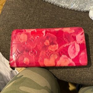 LV IKAT floral vernis limited edition